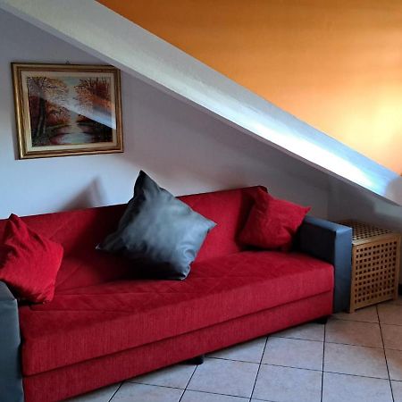 Appartamento Casa Paola - Stazione 400 Mt - Free Wifi Arcore Esterno foto