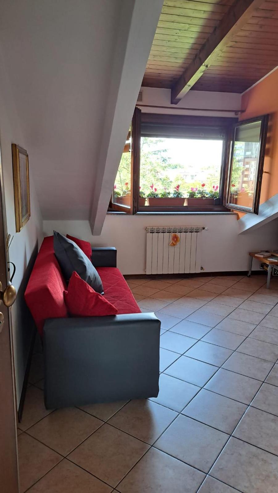 Appartamento Casa Paola - Stazione 400 Mt - Free Wifi Arcore Esterno foto