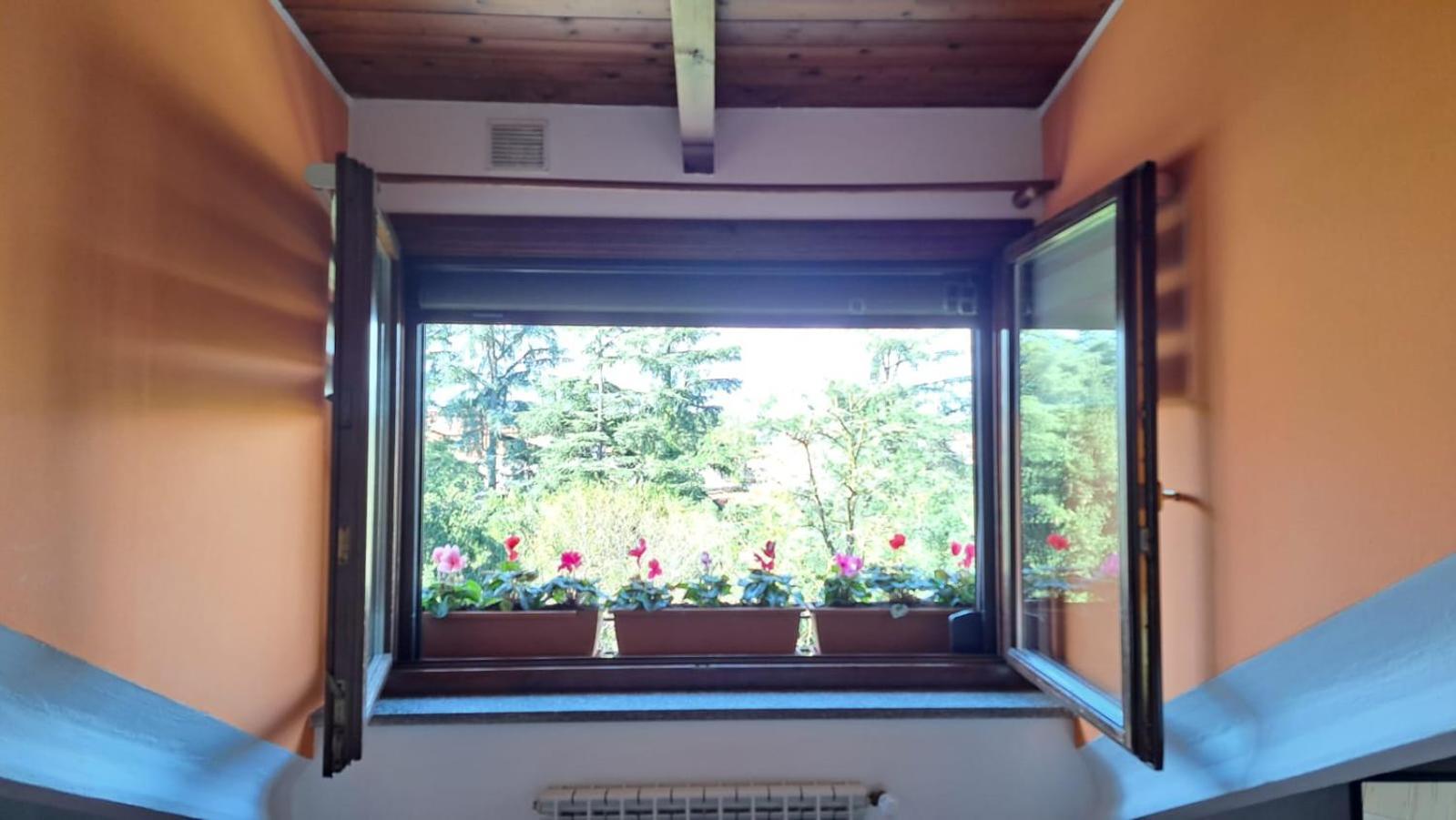Appartamento Casa Paola - Stazione 400 Mt - Free Wifi Arcore Esterno foto