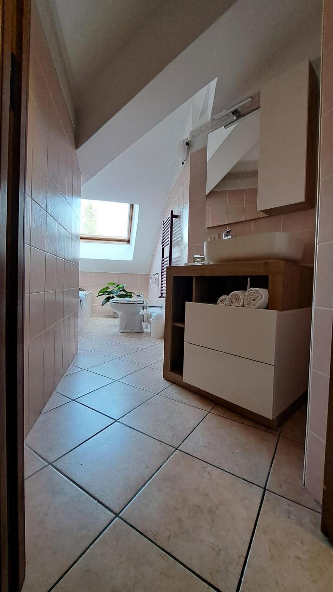 Appartamento Casa Paola - Stazione 400 Mt - Free Wifi Arcore Esterno foto