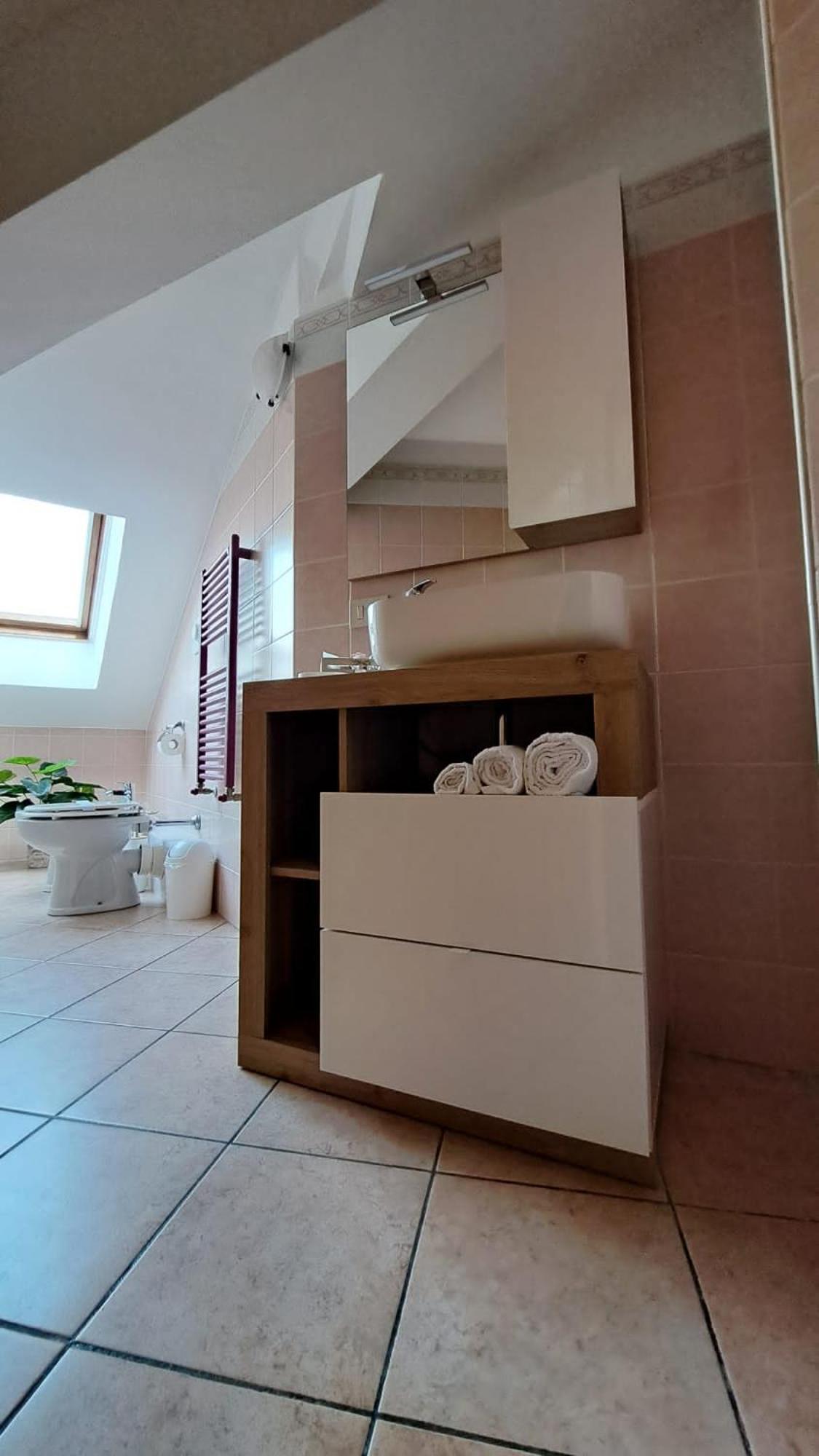 Appartamento Casa Paola - Stazione 400 Mt - Free Wifi Arcore Esterno foto
