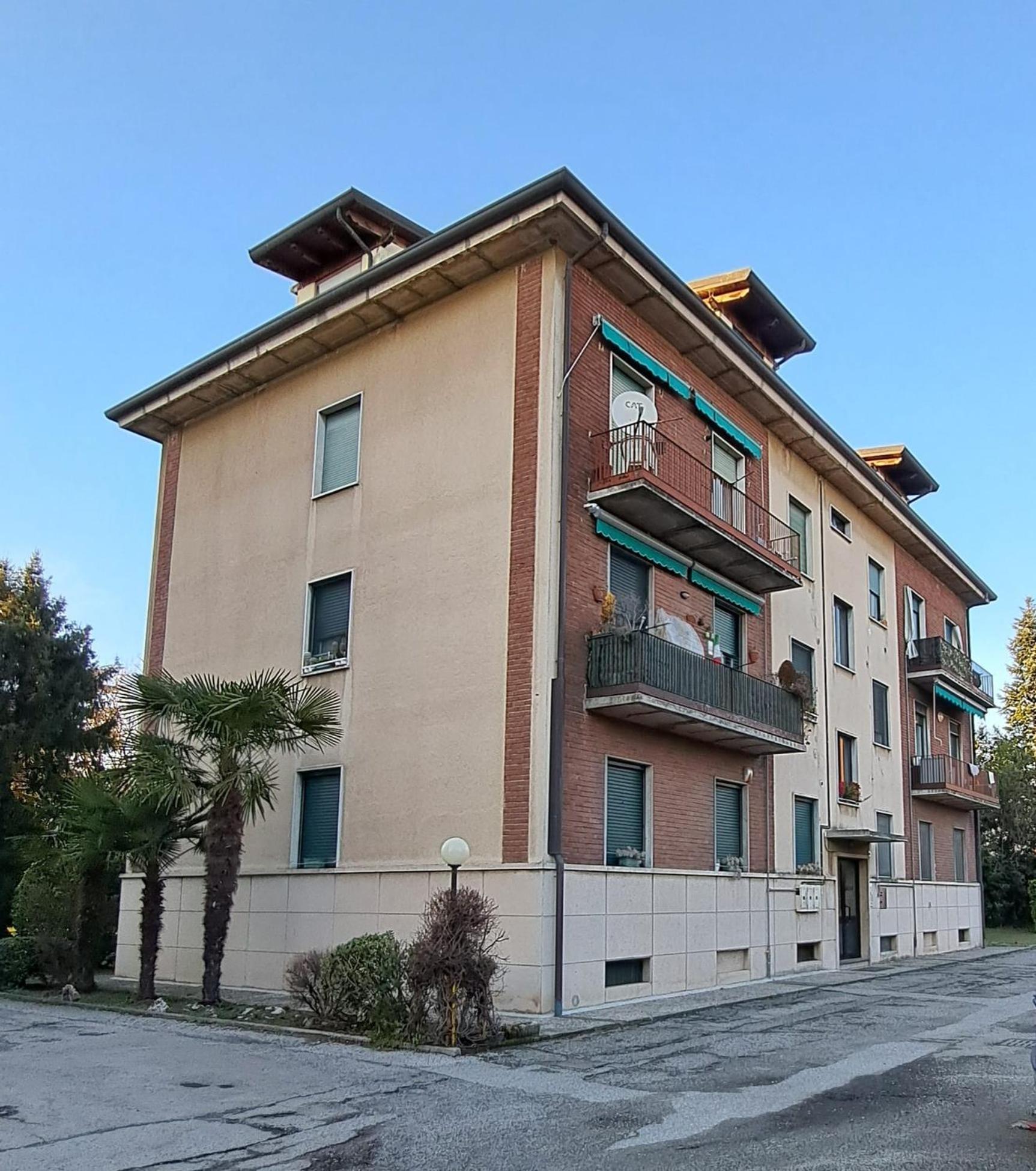Appartamento Casa Paola - Stazione 400 Mt - Free Wifi Arcore Esterno foto